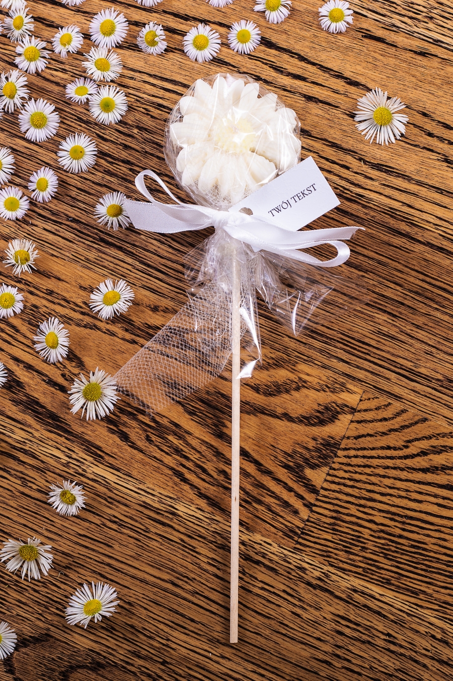 Stokrotka w celofanie podziękowania dla gości Marta Hand Made